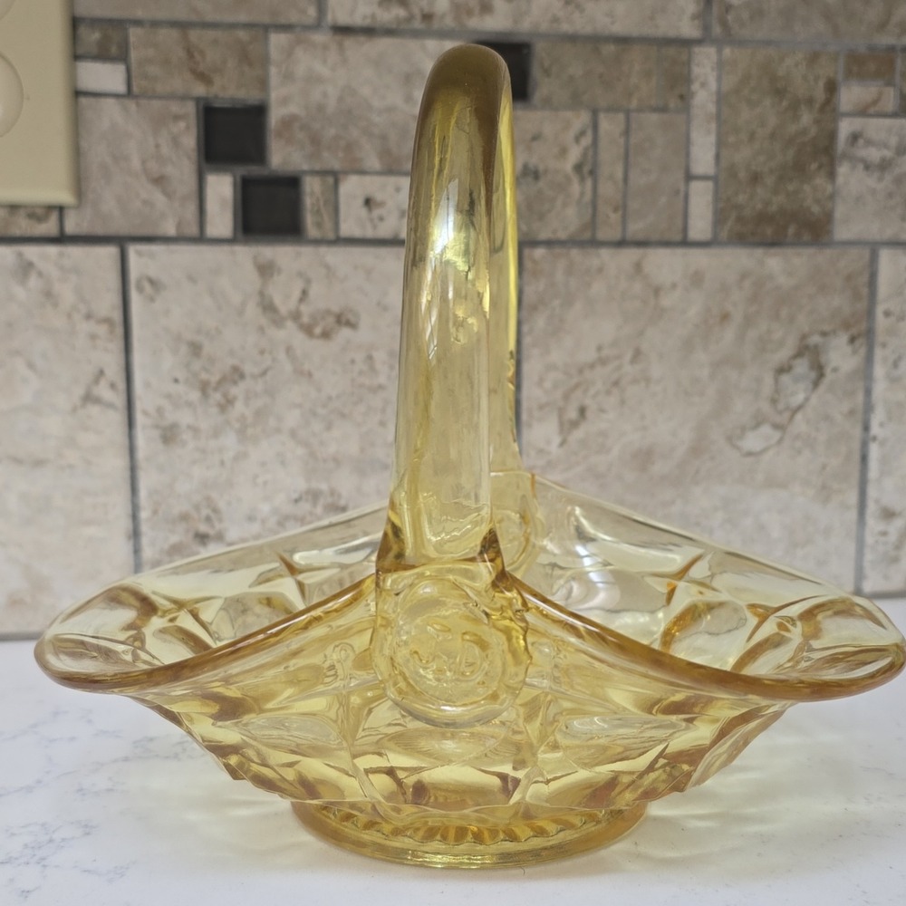 Vintage yellow mist basket Constellation #300 Tiara pattern- Indiana glass